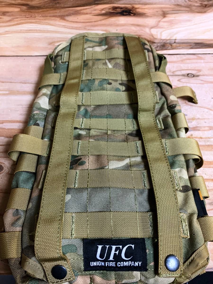Camelbak マルチカム キャメルバッグ サバゲ リュック プレートキャリア 簡易手錠 グリムロック ラジオポーチ付 の落札情報詳細 ヤフオク落札価格情報 オークフリー スマートフォン版
