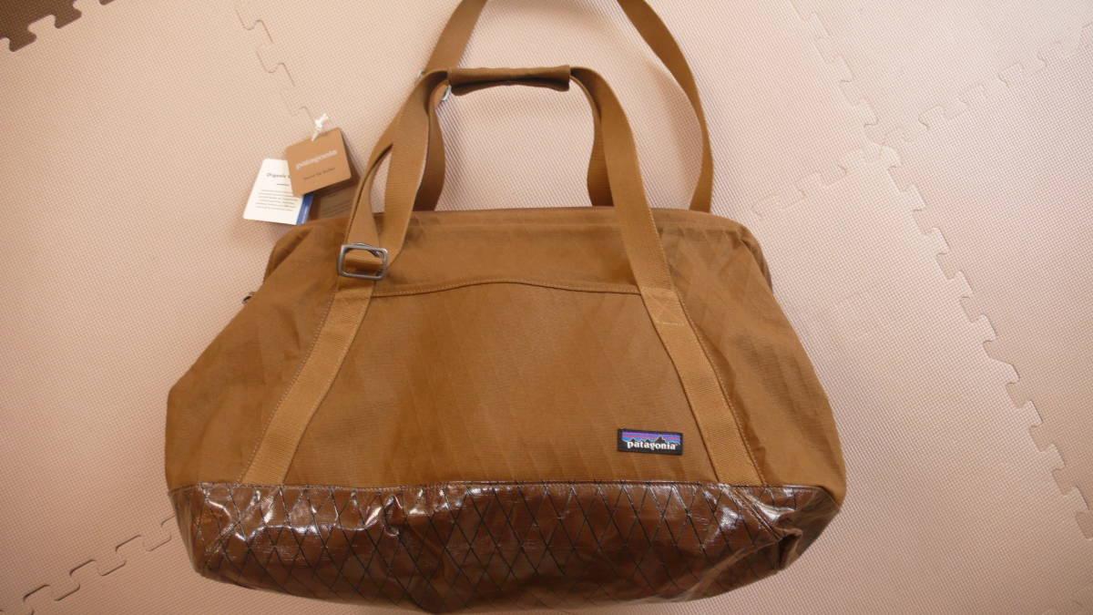 1回だけ使用の極上品 Patagoniaパタゴニア スタンドアップダッフル 42L