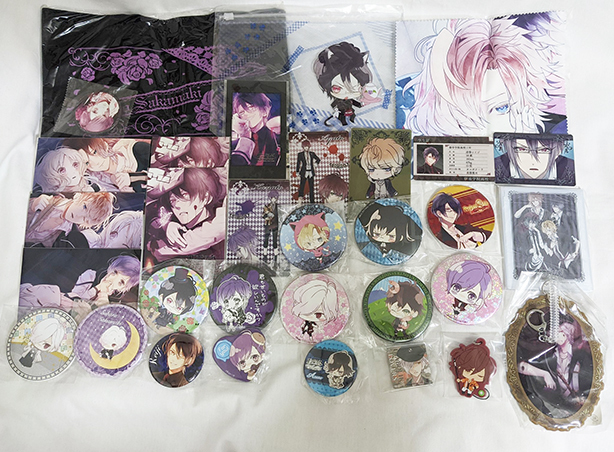 Diabolik Lovers グッズ約30点セットb 缶バッジ ポーチ トートバッグ ミラー ブロマイド メガネ拭き他 ディアラバ の落札情報詳細 ヤフオク落札価格情報 オークフリー スマートフォン版