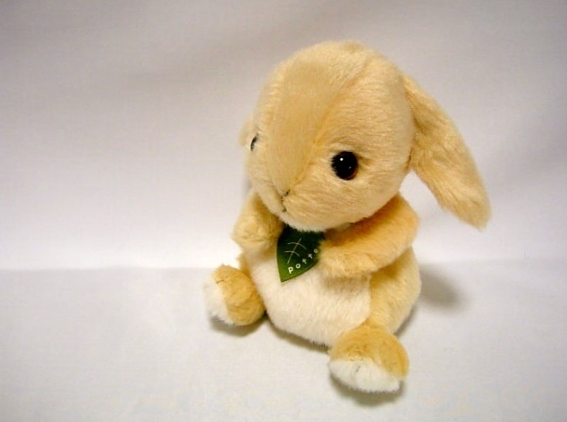 硝子の瞳をもつ幻獣うさぎのあみぐるみ垂れ耳ロップイヤーぬいぐるみ