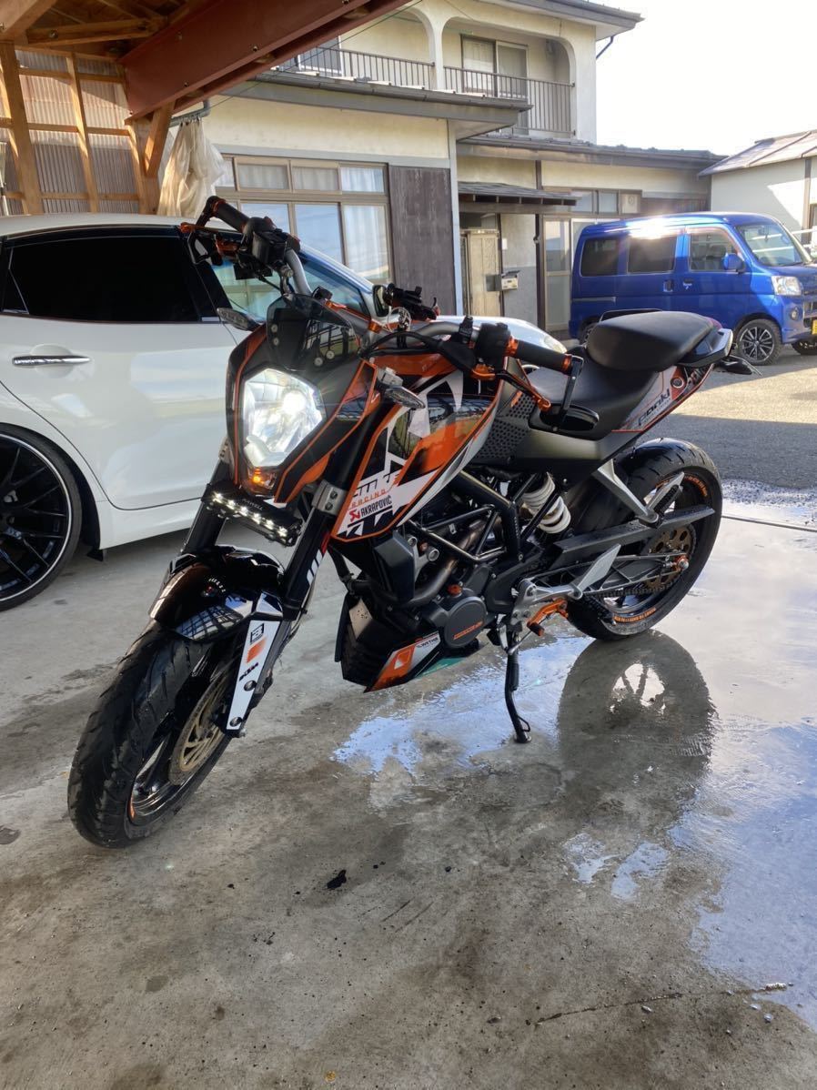 やや傷や汚れあり】KTM Duke 200 カスタム アクラポビッチマフラー