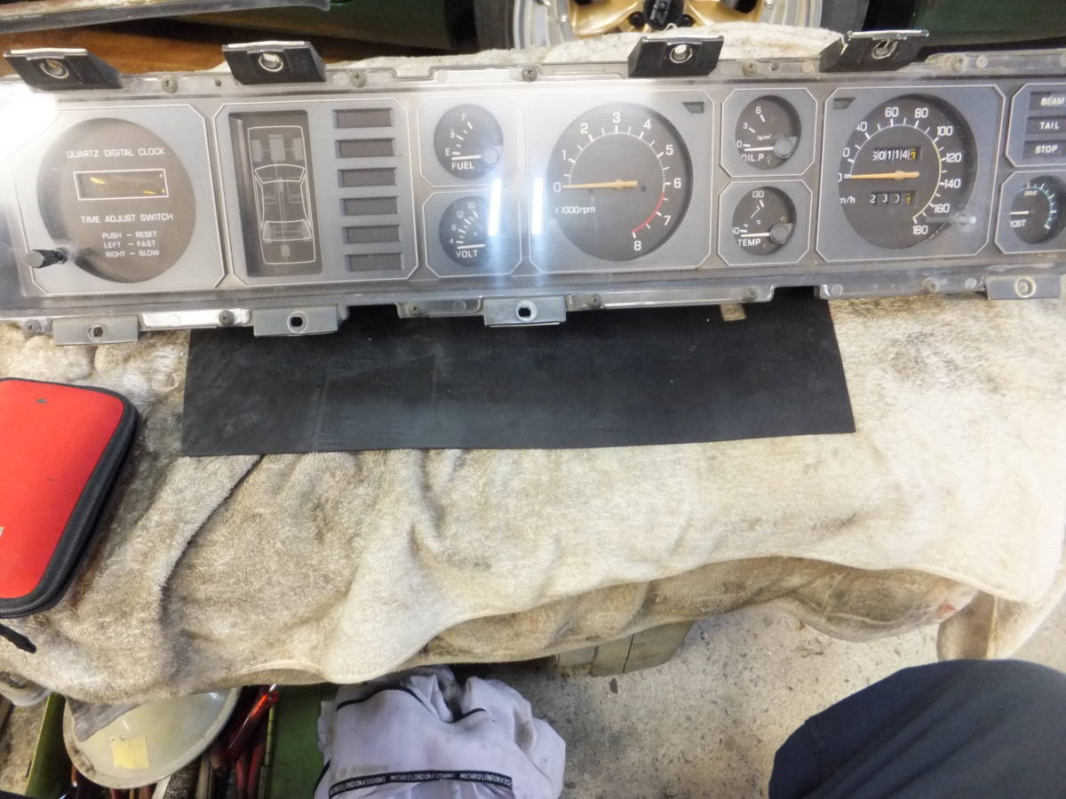 HR30 スカイライン L20ターボ用 スピードメーター R30