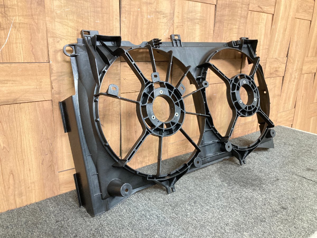 未使用】未使用 トヨタ ノア ヴォクシー エスクァイア R80 純正 ファン