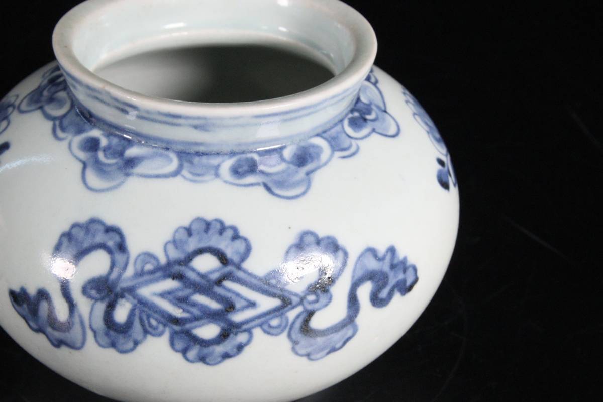 李朝時代 染付壷 15cm 朝鮮古陶 唐物骨董 李朝時代 染付壷 15cm 朝鮮古陶 唐物骨董