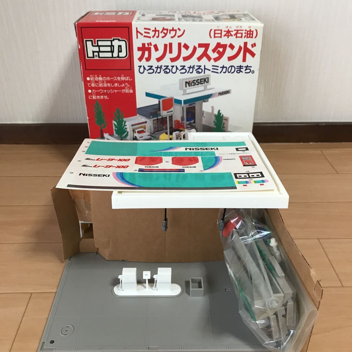 傷や汚れあり】□トミー 旧トミカタウン ガソリンスタンド(日本石油