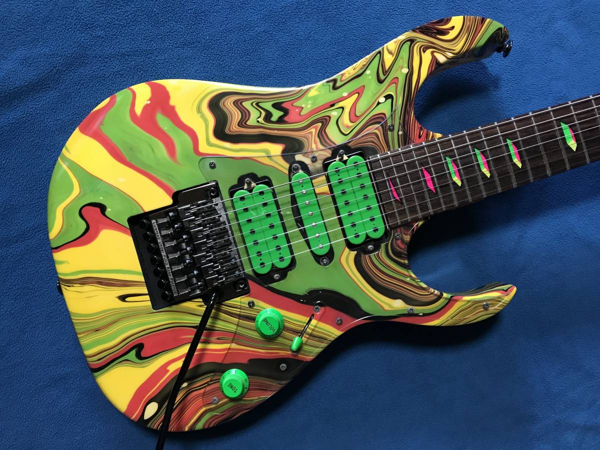 【やや傷や汚れあり】★【希少】Ibanez Universe UV77MC Steve Vai アイバニーズ ユニバース マルチカラー