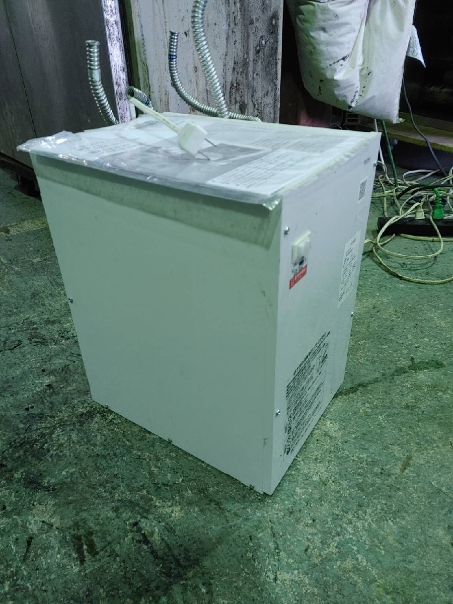 価格は安く 1372 中古良品 激安 TOTO 電気温水器 小型 湯ぽっと 約3L ...