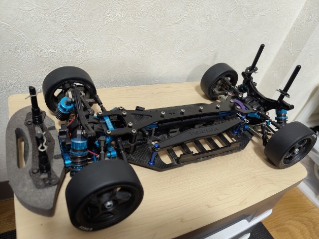 値下げ タミヤ  TBエボリューション３ 未使用パーツあり角形バッテリー搭載仕様 値下げ タミヤ TBエボリューション3 未使用パーツあり角形