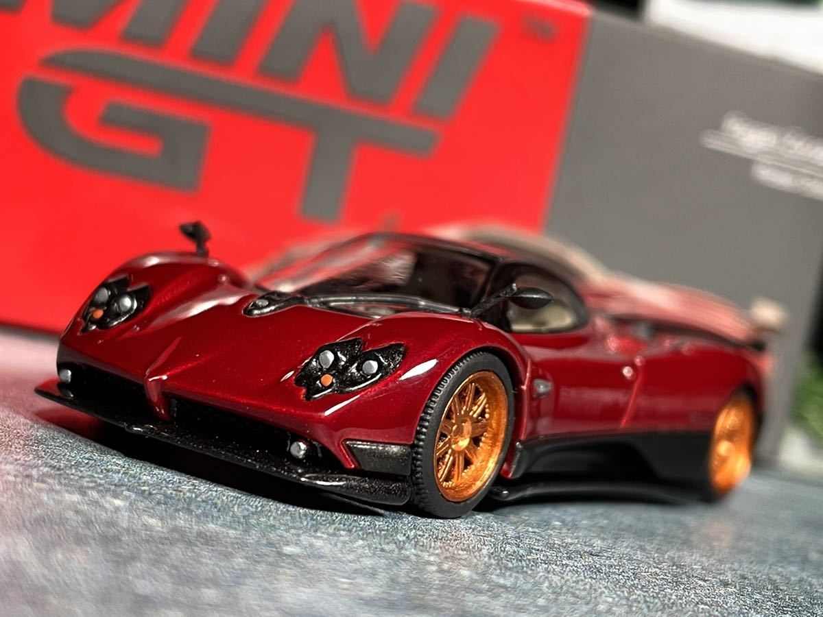 【未使用に近い】MINI GT 164 PAGANI Zonda F (Rosso Dubai) パガーニ ゾンダ F (同サイズ 3点まで