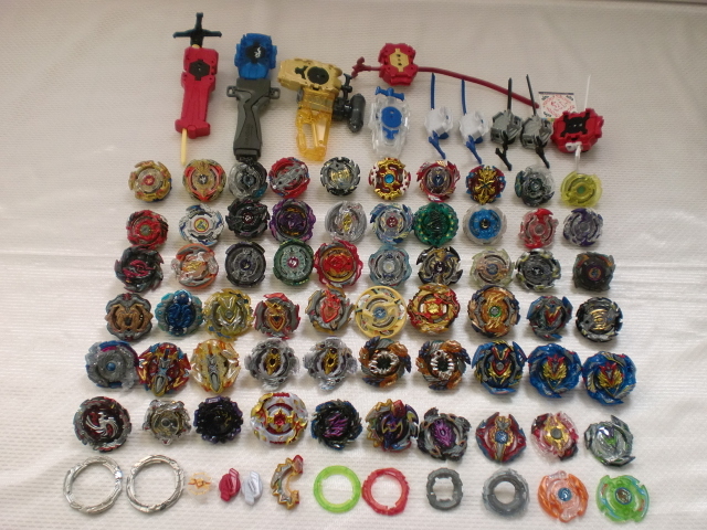 大量！ベイブレードバーストなどまとめ売り！現状品