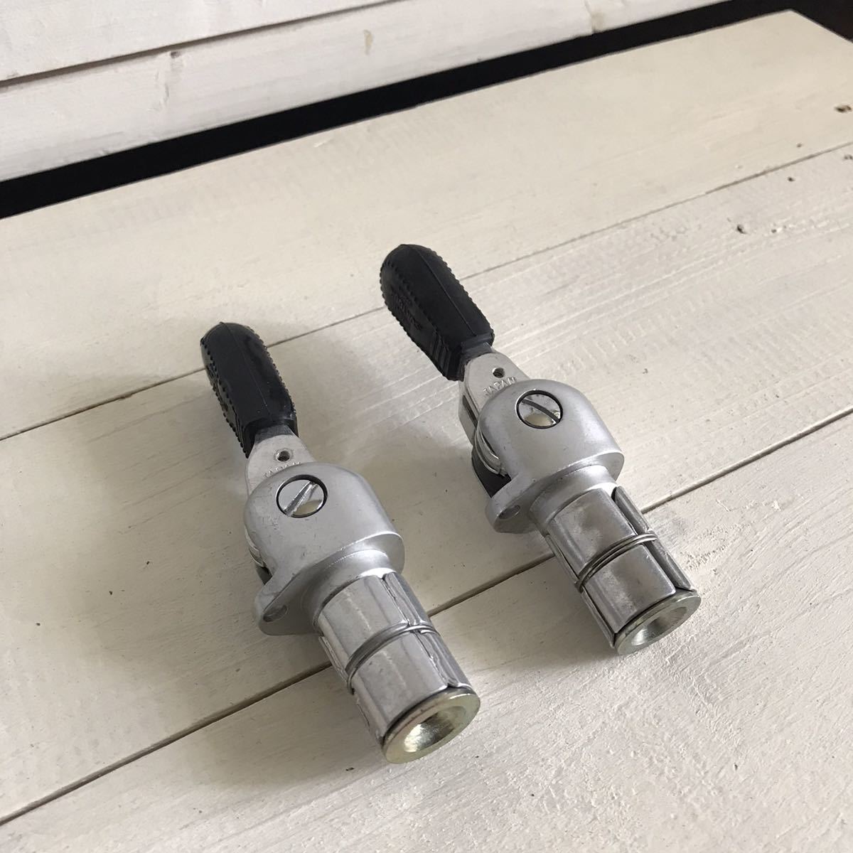 シマノ Shimano バーコン バーエンドコントローラー（バーエンド