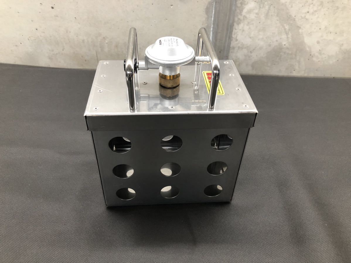 アウトドア等必見 CB缶6連 1.5キロ ガス供給器 カセットボンベ連結