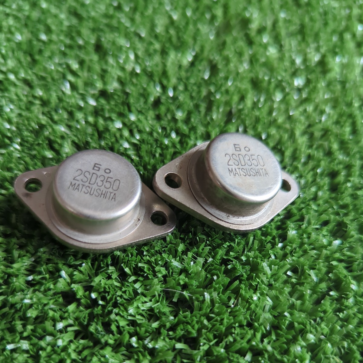 【やや傷や汚れあり】【ジャンク】【1円スタート】トランジスタ 2SD350 金田式 松下 まつした MATSUSHITAの落札情報詳細