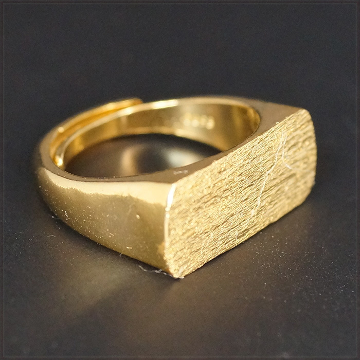【未使用】[RING] 24K Gold Plated 1面 フラット 平面 ヘアライン デザイン 9mm ワイド アジャスタブル フリー