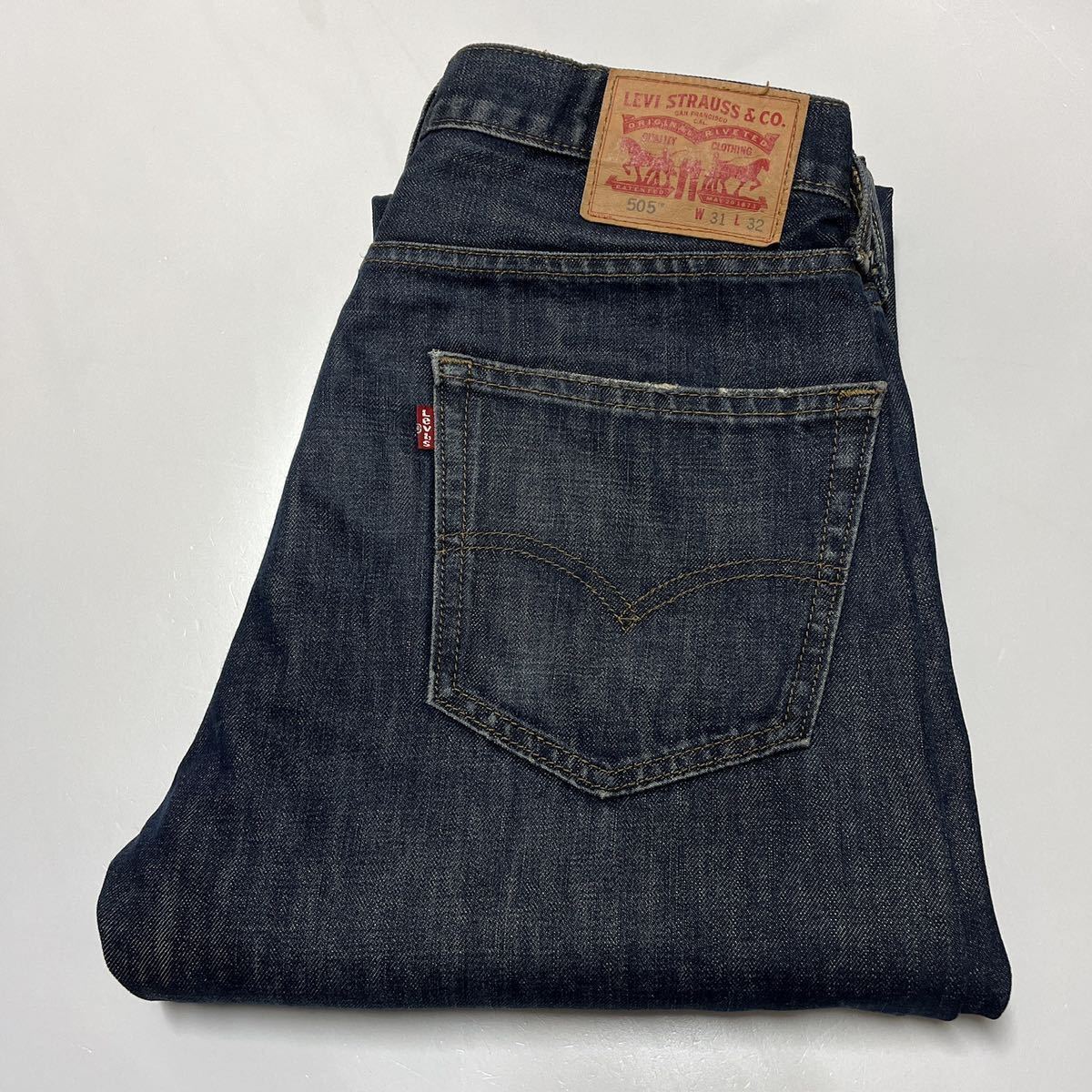 【目立った傷や汚れなし】Levi’s リーバイス 505 レギュラーフィットストレートジーンズ デニムパンツ 005050951 W31