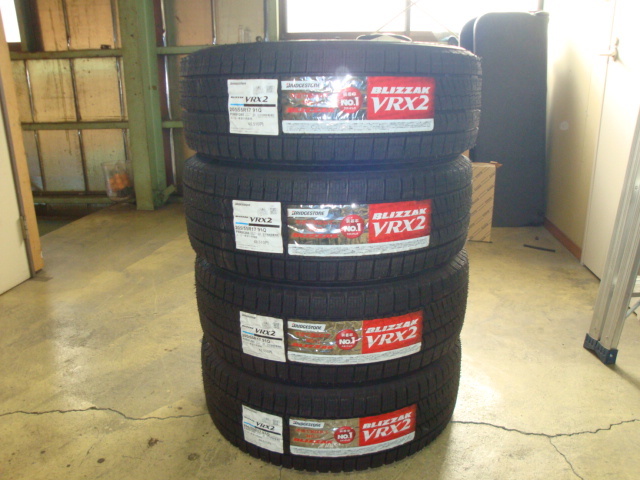 VRX2 かぶっ スタッドレスタイヤ 225/50/R17 アルミホイール VRX2 かぶっ スタッドレスタイヤ 225/50/R17 アルミホイール