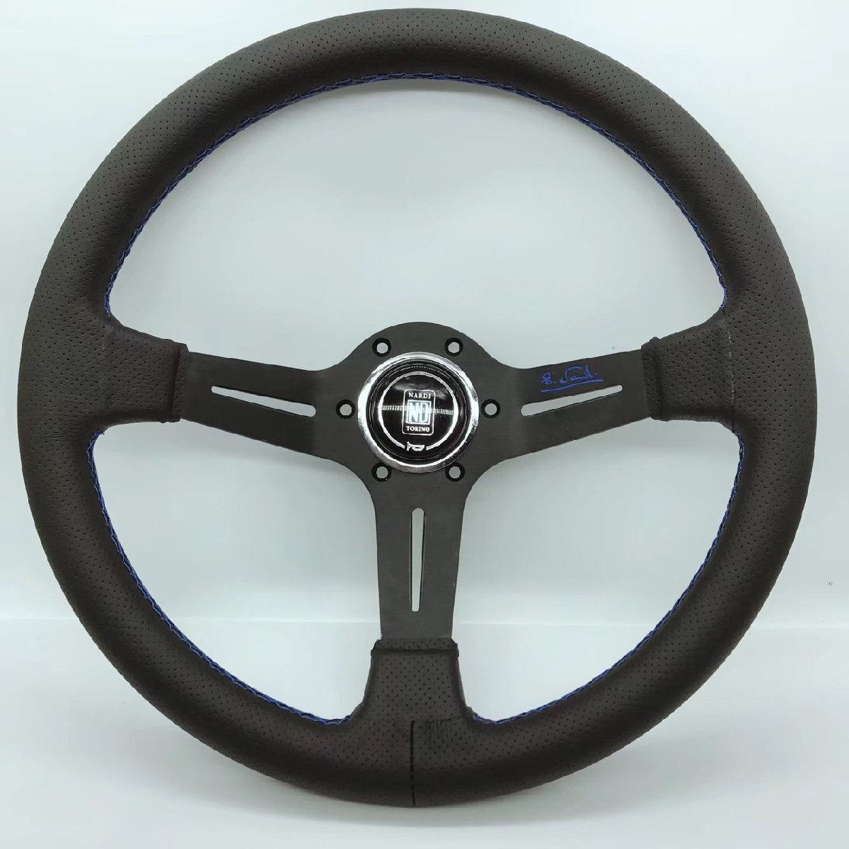 ナルディNARDI ブラック 3本スポーク ステアリングホイール 33cm