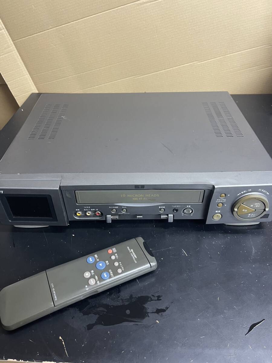 SHARP VC-BF40 ビデオ・フォーマット: VHS