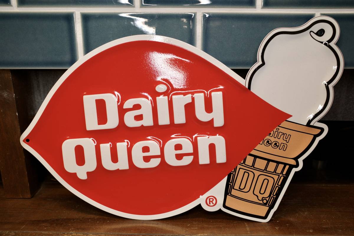 【未使用】新品 DAIRY QUEEN デイリークイーン メタルサイン 看板 ロゴ 世田谷ベース インテリア ICE CREAM デニスの落札