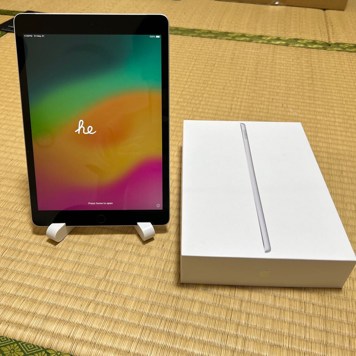 未使用に近い iPad(第9世代） Wi-Fi + Cellular 64GB Apple iPad 第