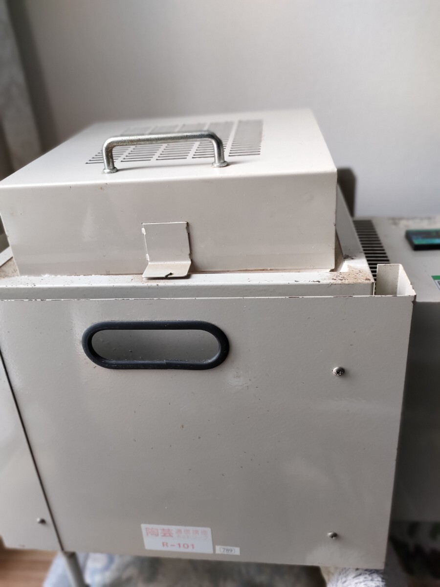 引取限定】電気陶芸窯R-101 100V (リビングアートシリーズ)