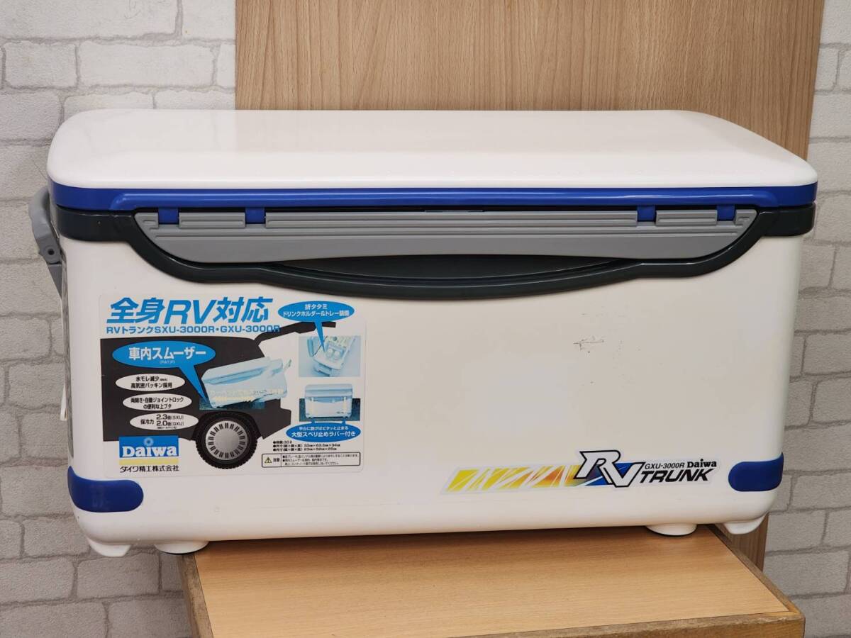 良好 ダイワ (DAIWA) ライトトランク4 GU-3000 クーラーボックス  