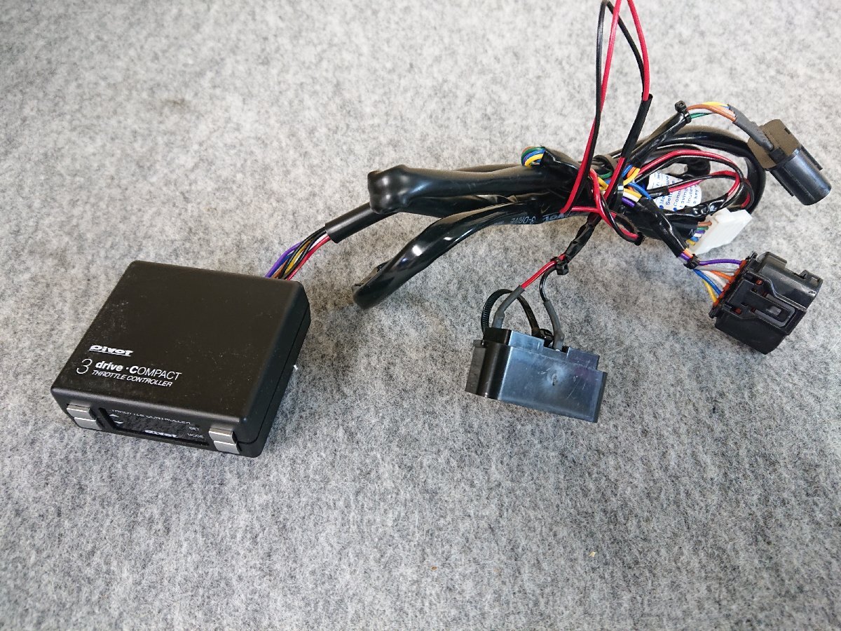 pivot 3drive COMPACT スロコン ＋ハーネス（TH-2A）