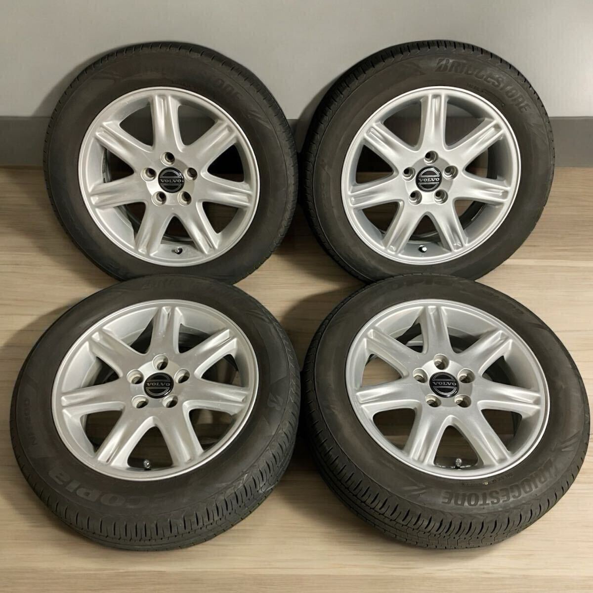 ボルボ V70】純正アルミホイールとタイヤのセット