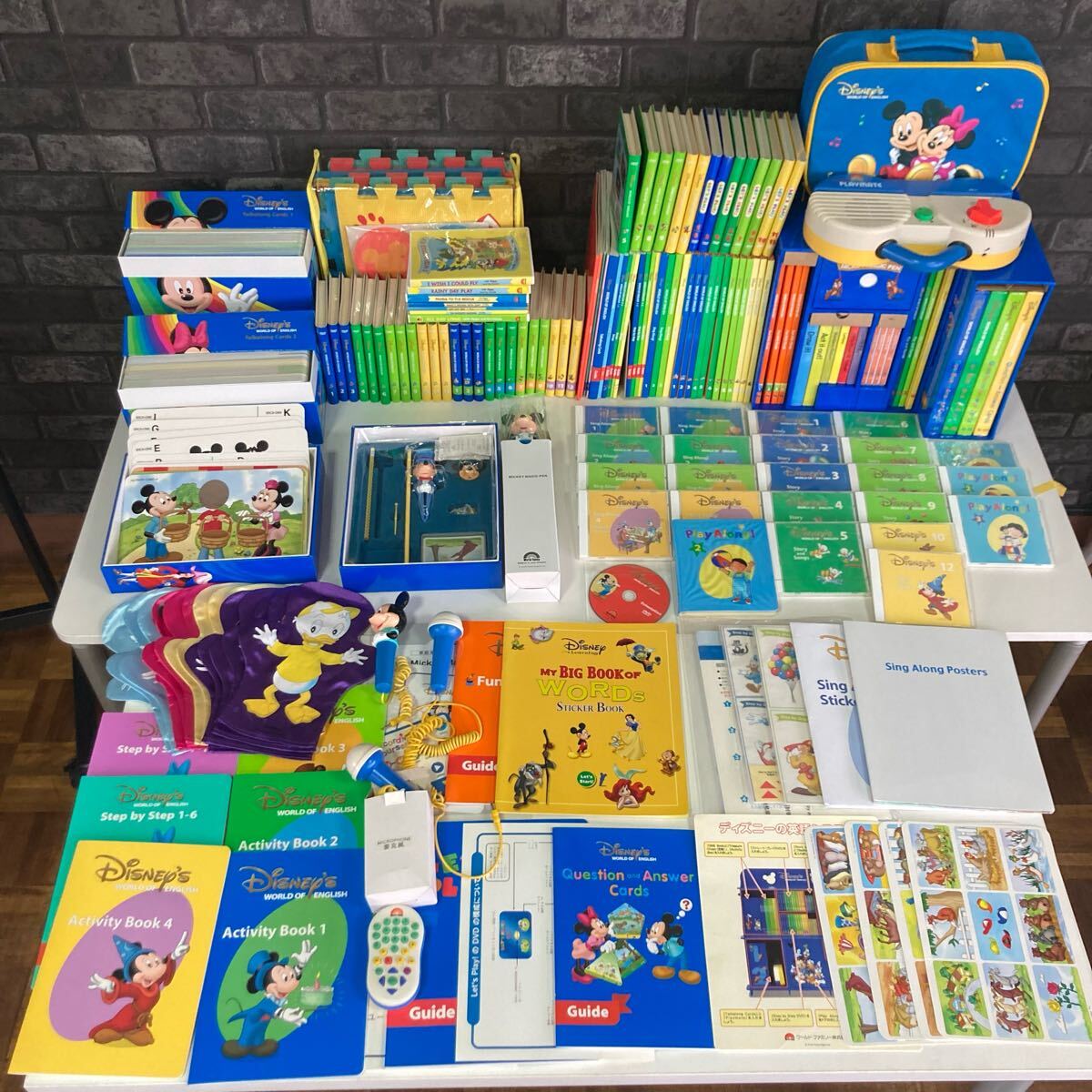 中古】ディズニー英語システム ワールドファミリー シングアロング VHS 