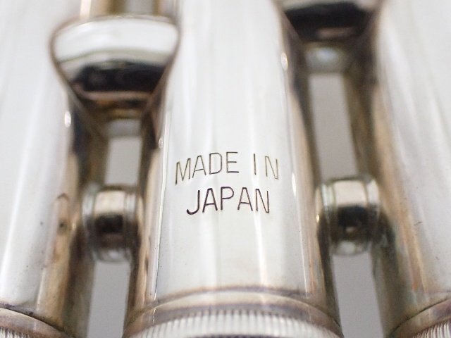 トランペット/コルネット/ホルン 54本収納 アルミ製マウスピースケース Amazon | アルミ製マウスピースケース 54本収納 トランペット