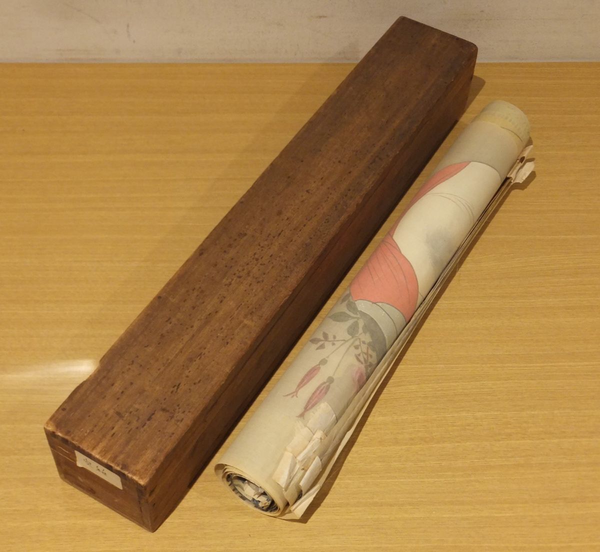 温故斎朝春【美人画・浮世絵】絹本　掛軸（明治期） 温故斎朝春【美人画・浮世絵】絹本 掛軸（明治期） 美術品