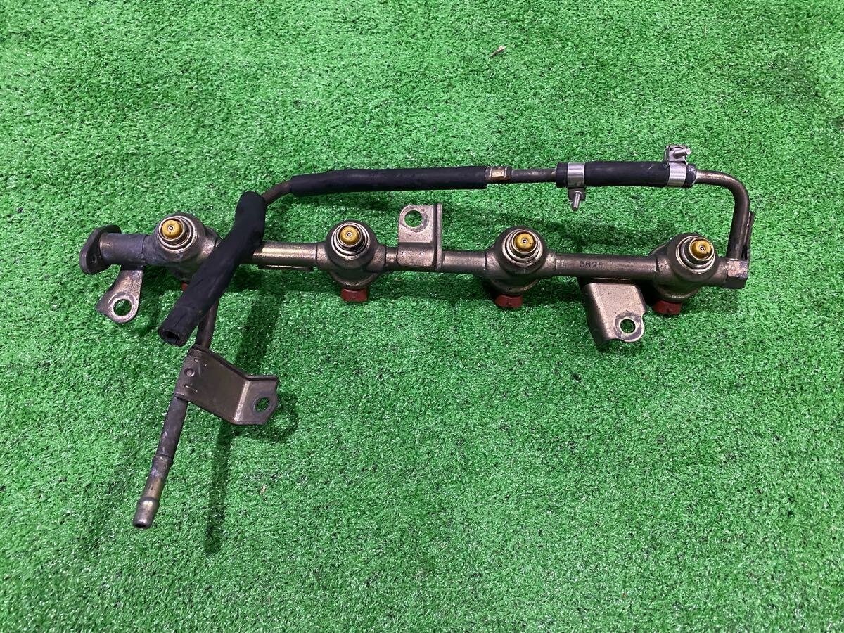 SARD インジェクター 550cc 4本 ヒューエル デリバリーパイプ付 使用少