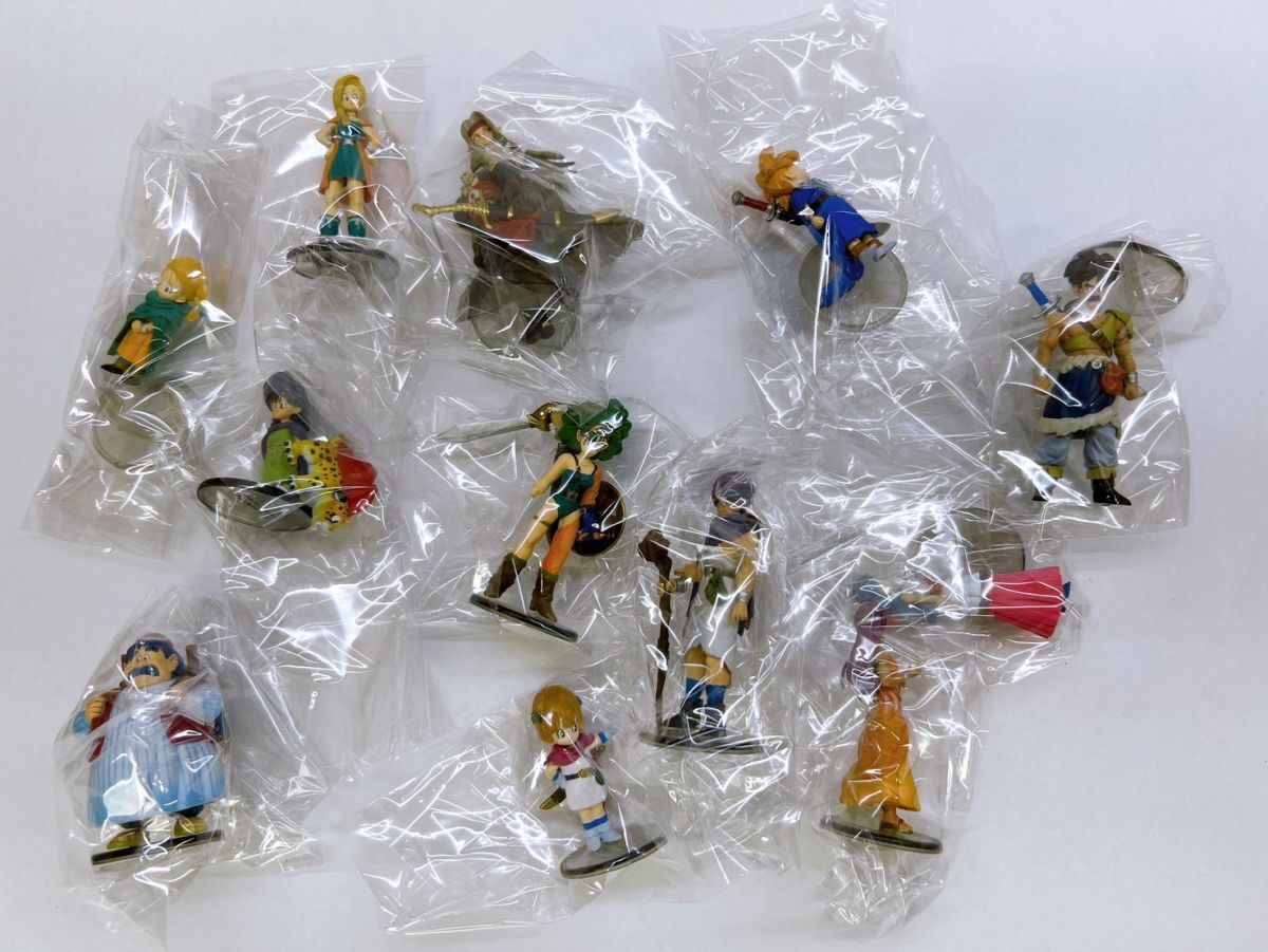 ドラゴンクエスト キャラクターフィギュアコレクション3 戦士女 戦士男