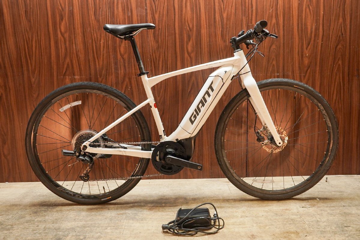 高年式良品！GIANT ESCAPE R3 700C アルミ 24速 465mm クロス 紫色の