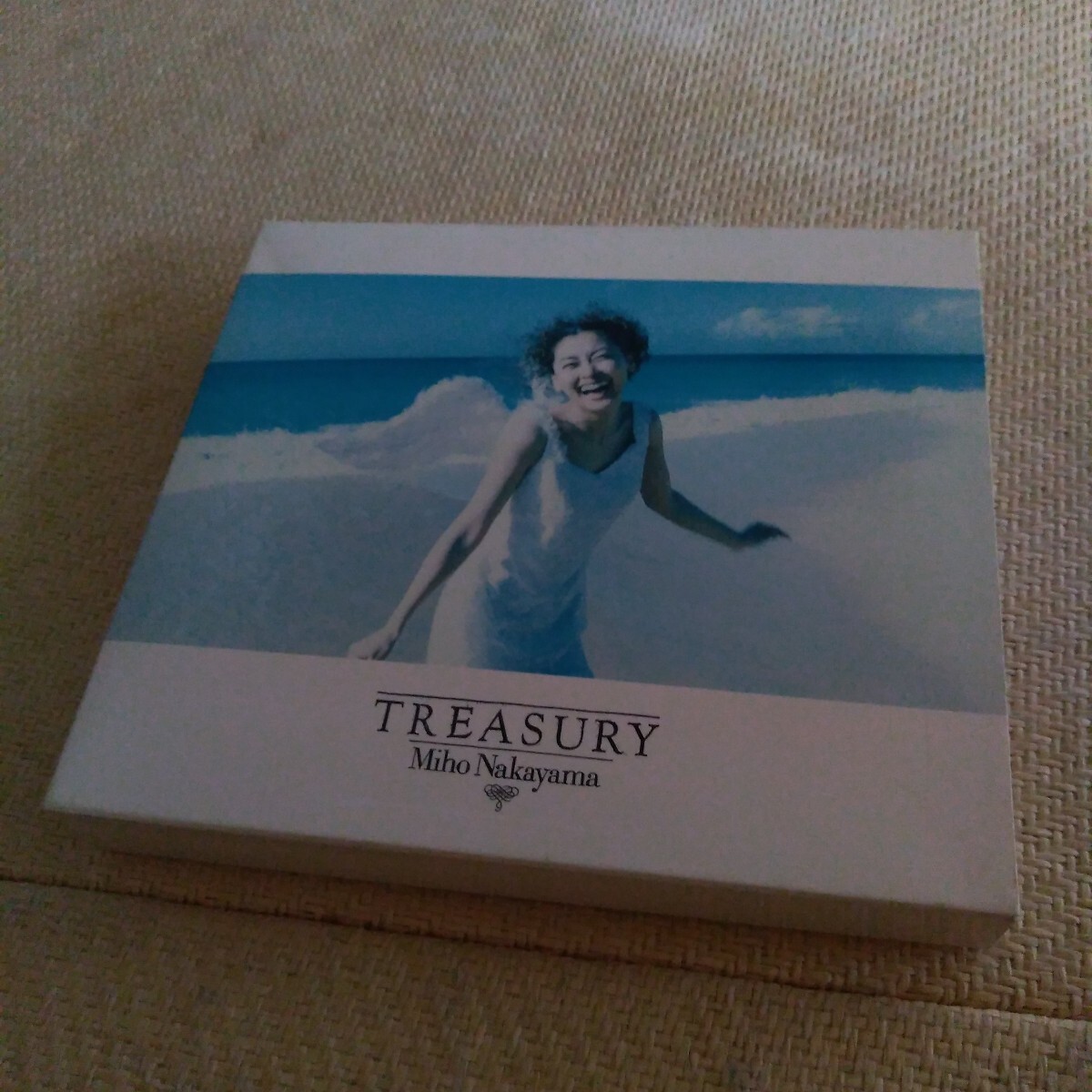 中山美穂ベストアルバム[TREASURY]初回限定盤BOXブックレットAll TIme