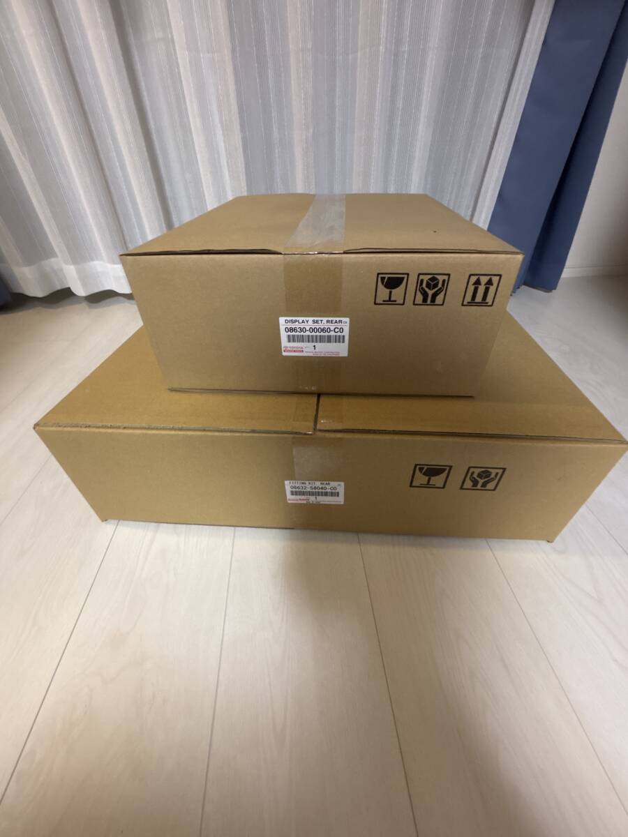 未使用】90 ノア・ヴォクシー 13.2型有機ディスプレイ 08630-00051-C0