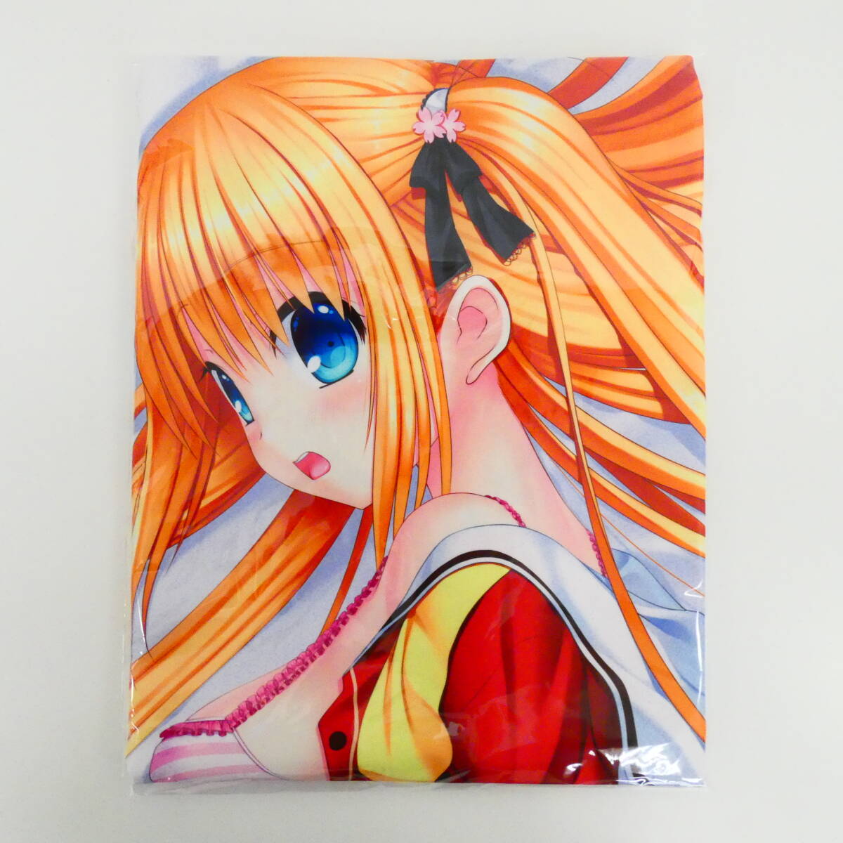 新品】新品 Charlotteシャーロット 友利奈緒 抱き枕カバーの落札情報