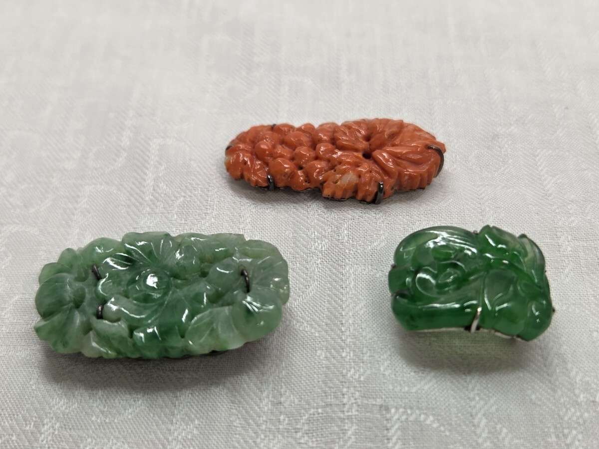 新品】日本の鉱物 岡山県大佐町大佐山の翡翠/ヒスイ 約51gの落札