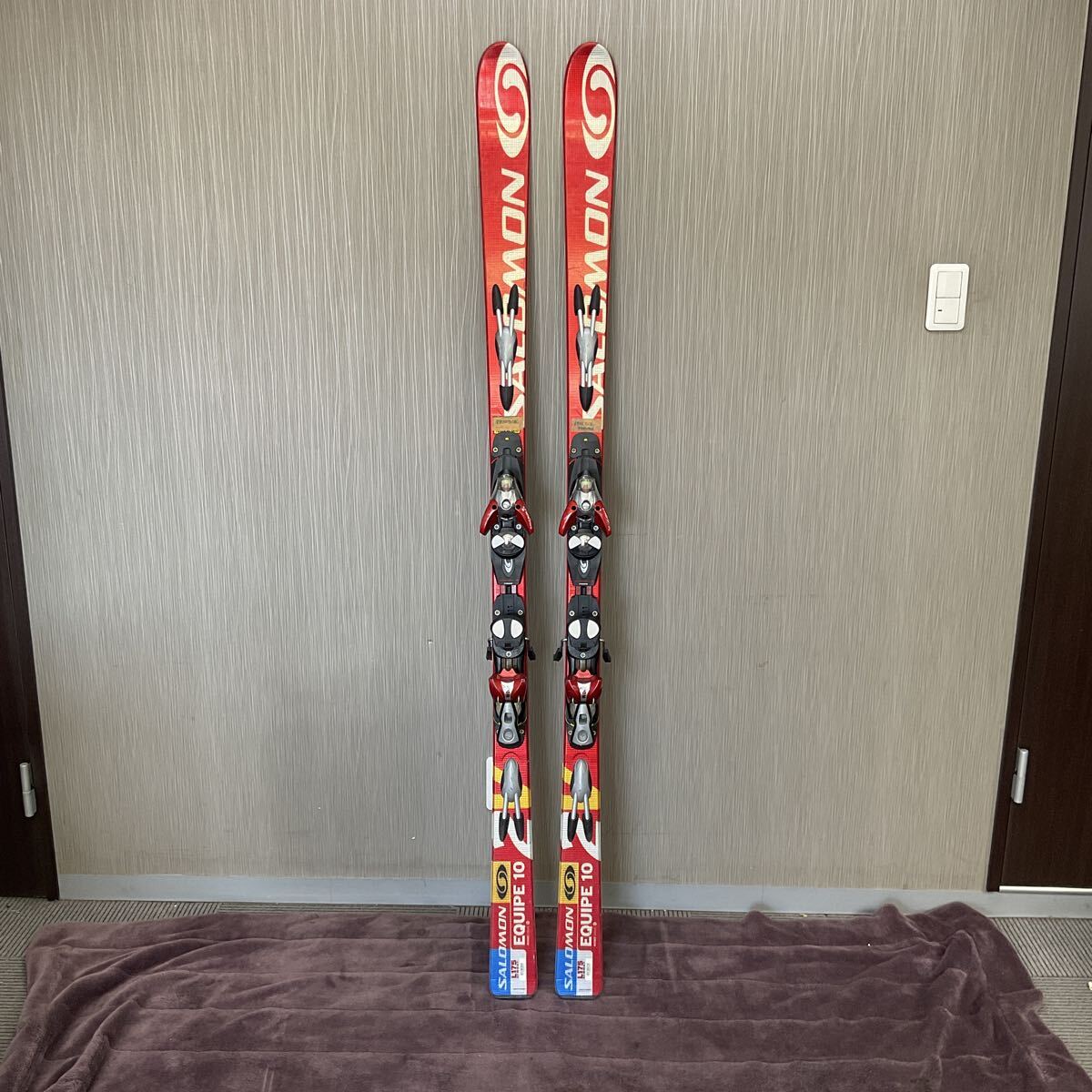 Salomon EQUIPE8 3V 168cm [103-62-93] サロモン エキップ スキーの