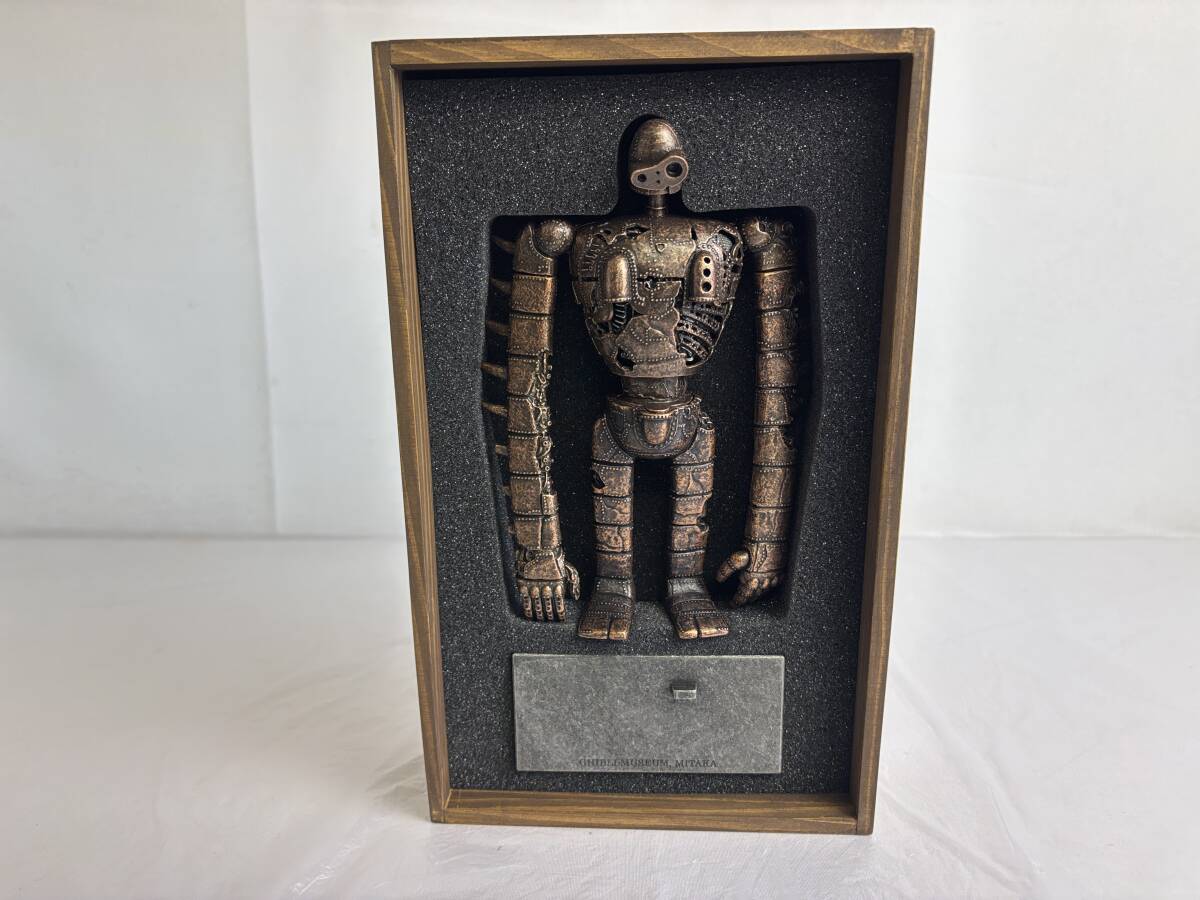 新品】天空の城ラピュタ 飛行石 ペンダント バカラ ジブリ美術館限定の 