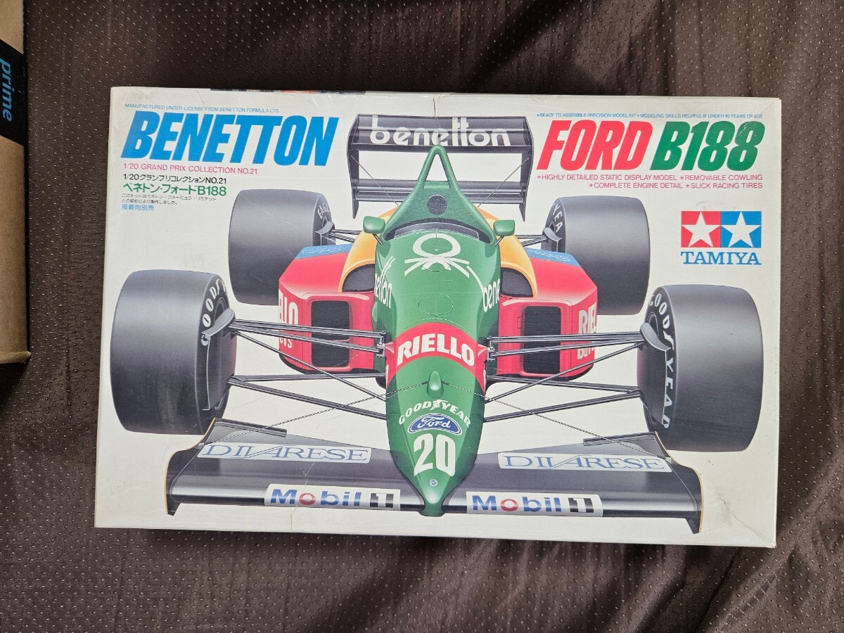 新品】未使用 Benetton Fomura1 RACING TEAM ナイロンジャケット 48 紫