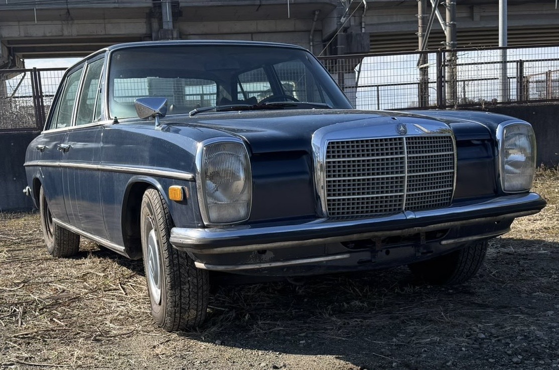 メルセデスベンツ　 ウエスタン自動車　昭和47年式　230 W114 オートマ　一時抹消書類有りの1番目の画像