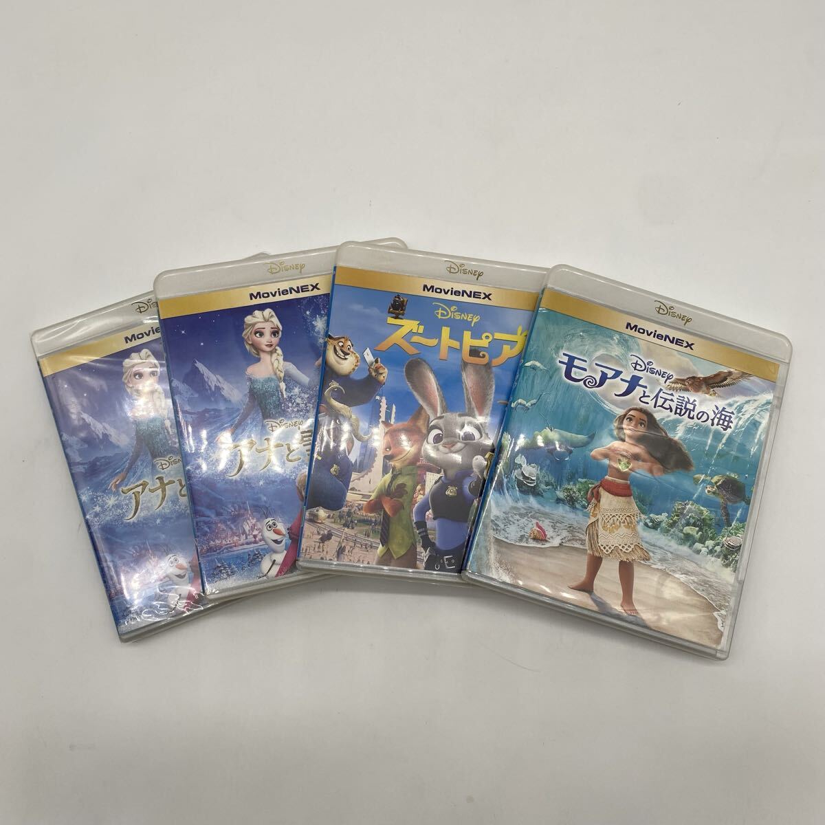 新品】ディズニーアート展 会場限定 シークレット 缶バッジ モアナと 