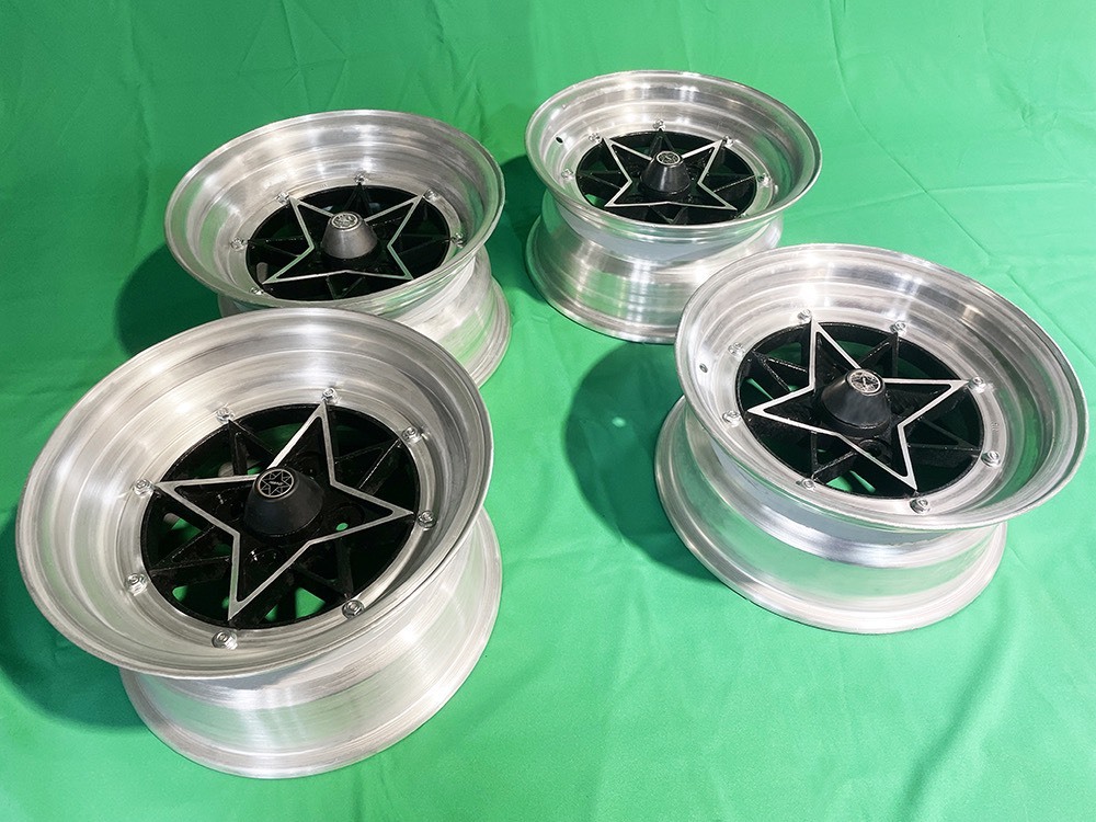 中古】SSR 旧車用 ホイール スターシャーク? 14インチ 6.5J 7J 114.3 中古】SSR 旧車用 ホイール スターシャーク? 14インチ 6.5J 7J 114.3