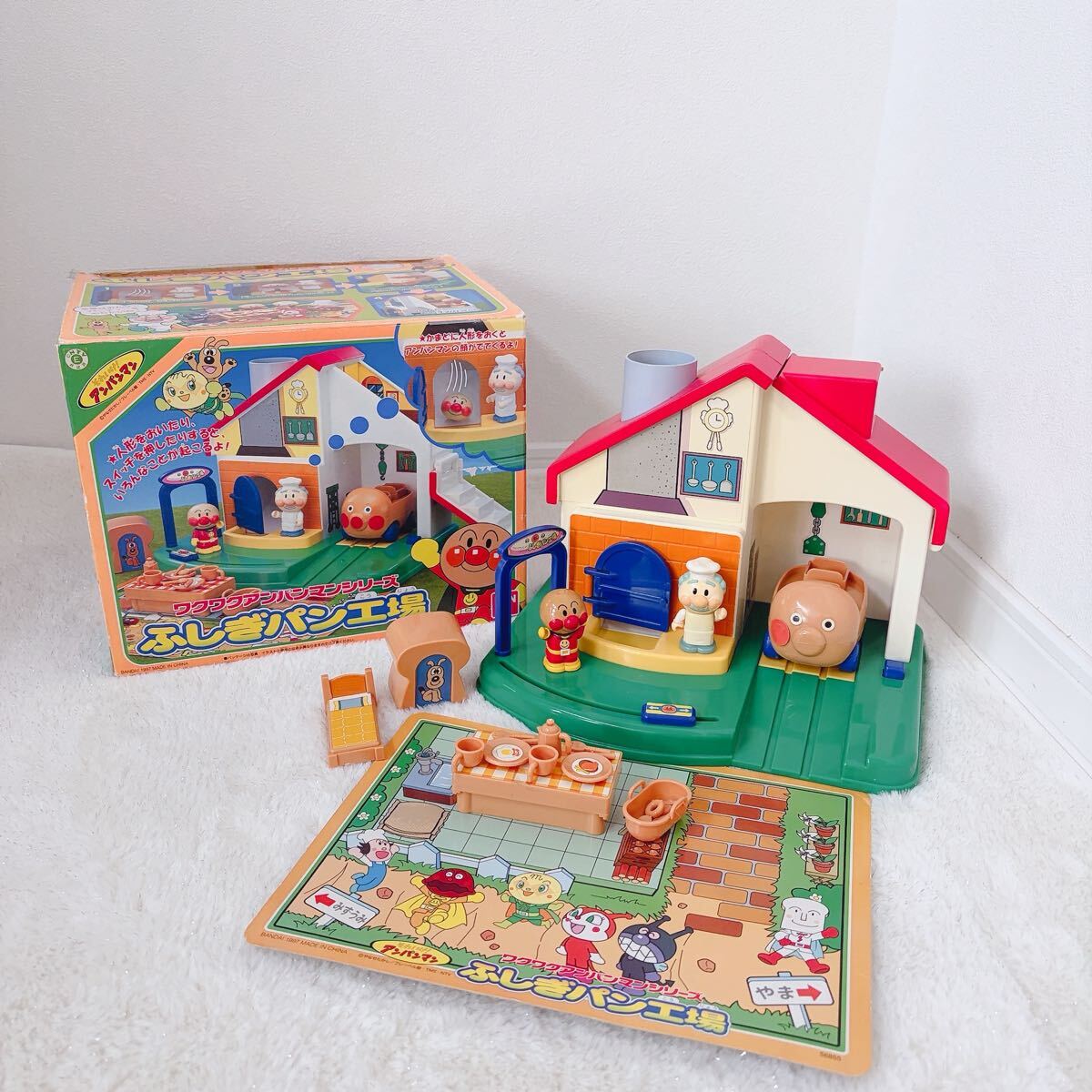 送料無料！ レア 滑り台 おまけ付き！ 美品 アンパンマン レコロ 木製