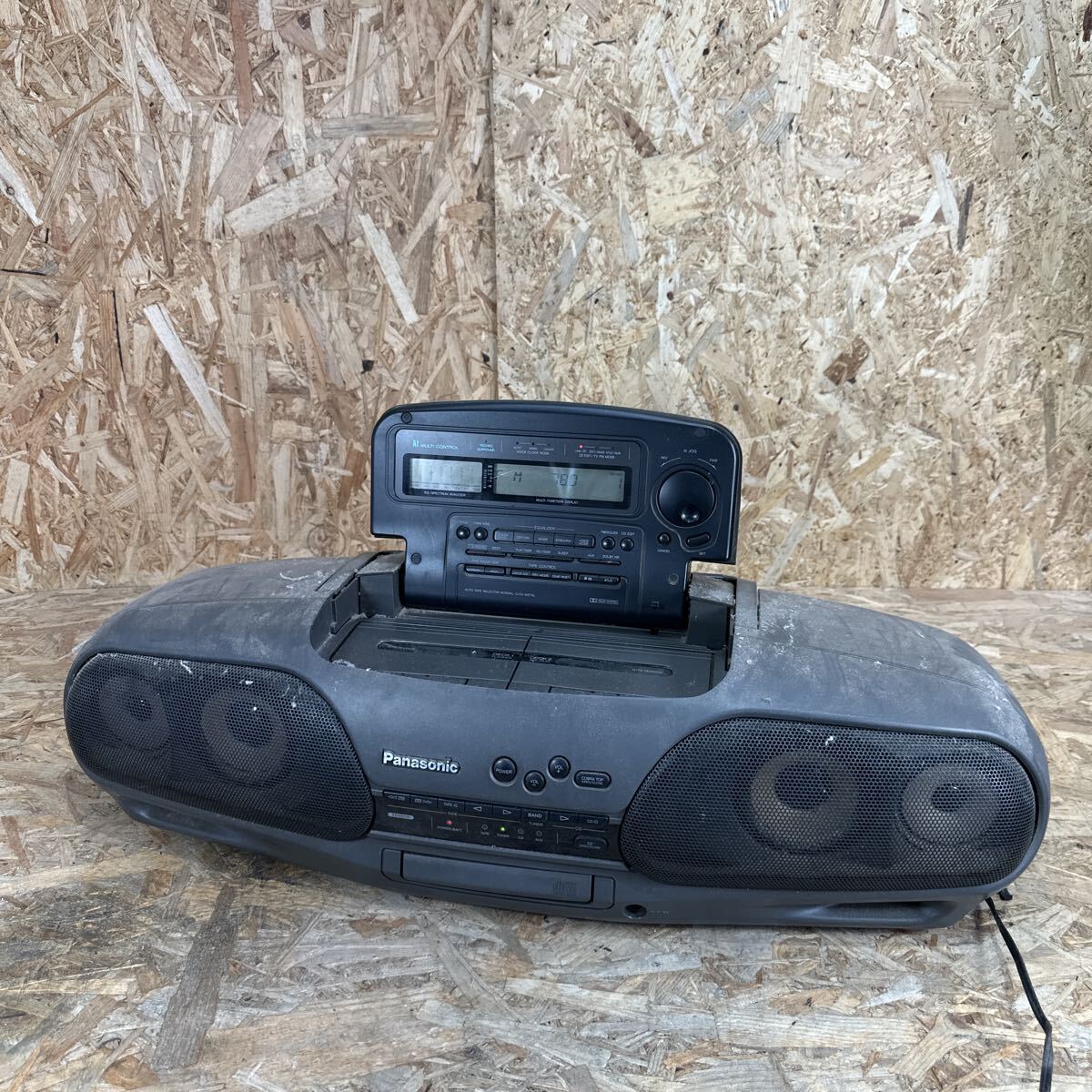 Panasonic、RX-FT550。一部難あり品。ダブルカセットシステム、80年代