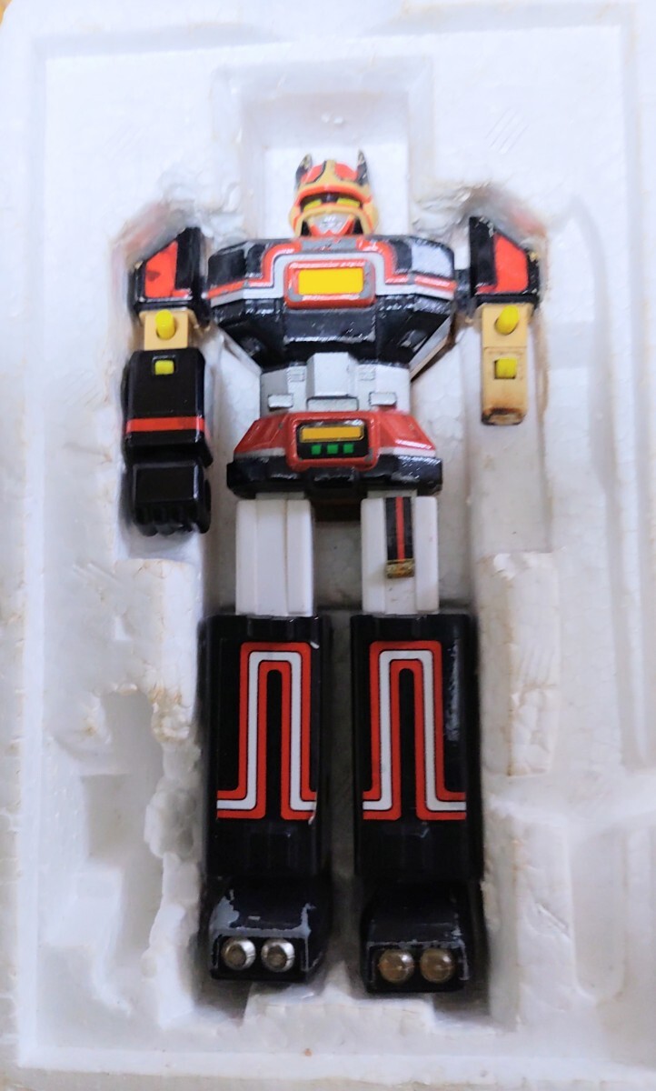 新品】スーパー戦隊シリーズ25作記念アニバーサリーカード「レッドワン