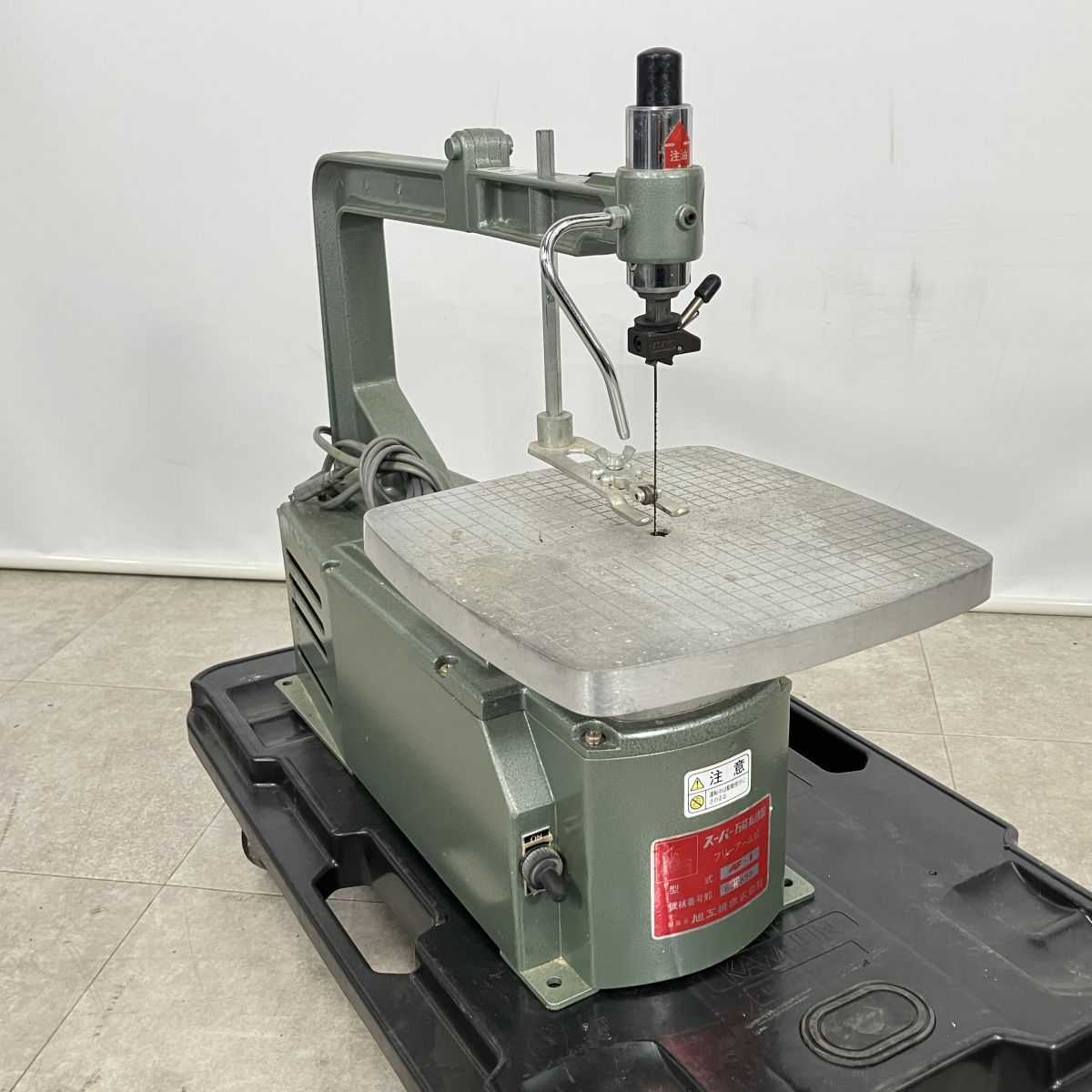 中古】【美品】 親和精機 シンワ 万能 糸のこ盤 電動糸鋸 NF-36 替刃