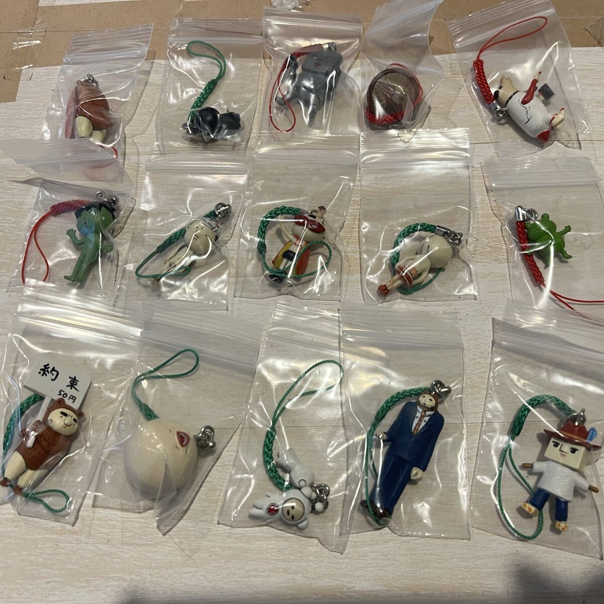 新品】伝染るんです。 オール5 フィギュア 根付け ストラップ 未使用 