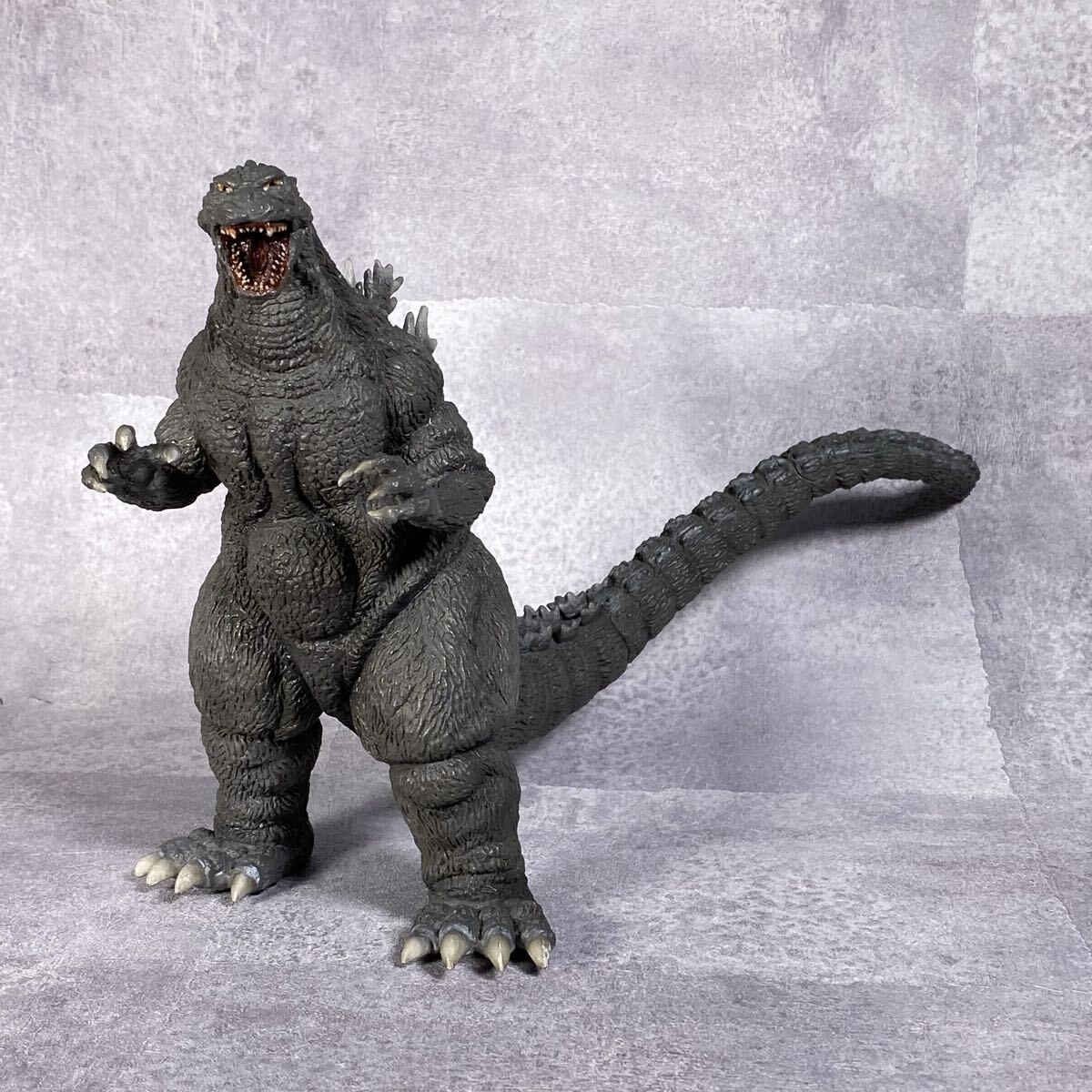 新品】ゴジラ 酒井ゆうじ 30㎝モゲゴジ VSスペースゴジラ 未組立新品の